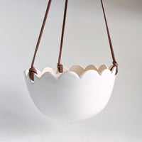 Scalloped Hanging Pot – Wide